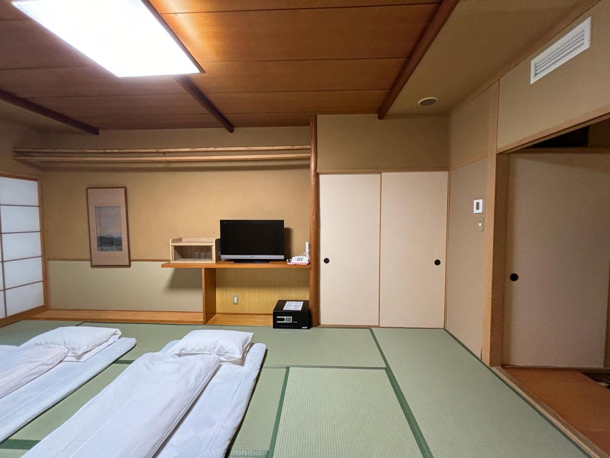 Kameya Rakan Ito  Kamer foto