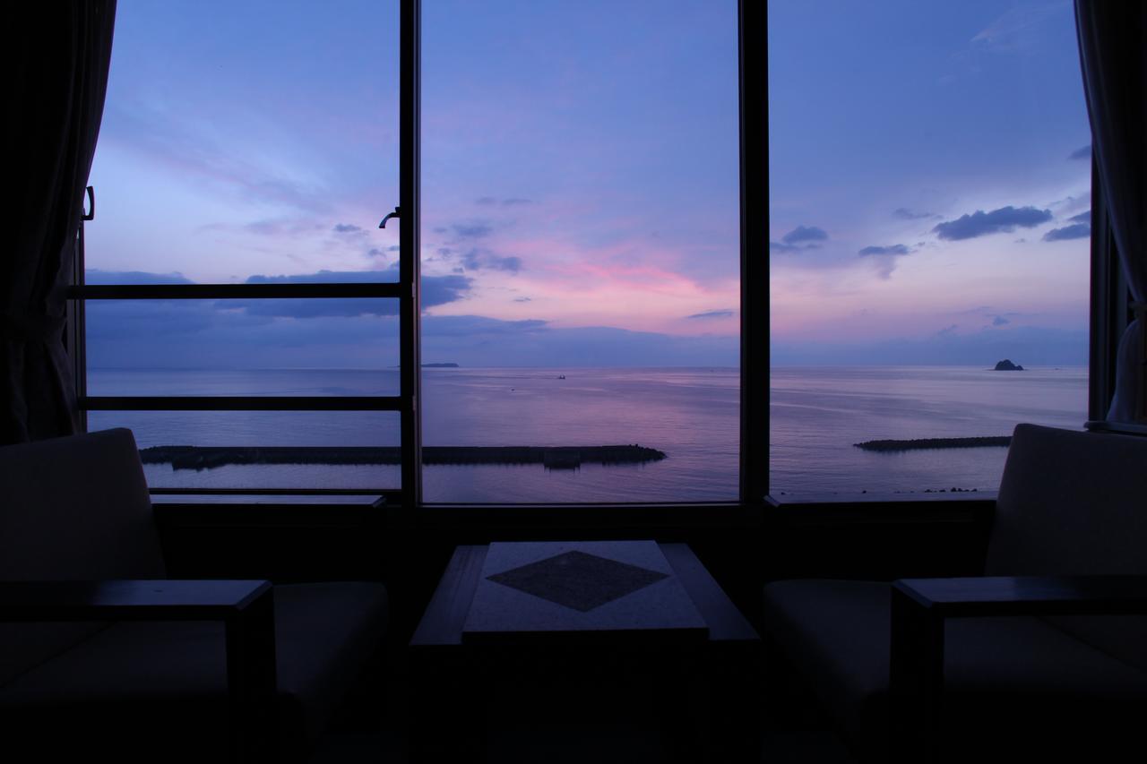 Kameya Rakan Ito  Buitenkant foto